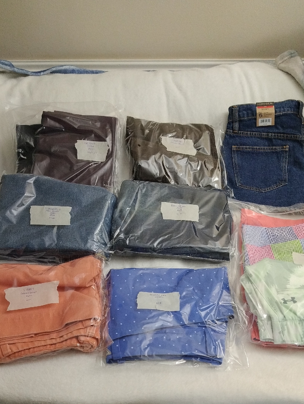 Women's Jeans Shorts Skirt Closeout Lot Read Sizes Range From 0 To 30 Read